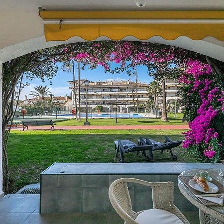 Golden Mile Getaway, Garden View, Pool & Comfort マルベーリャ エクステリア 写真