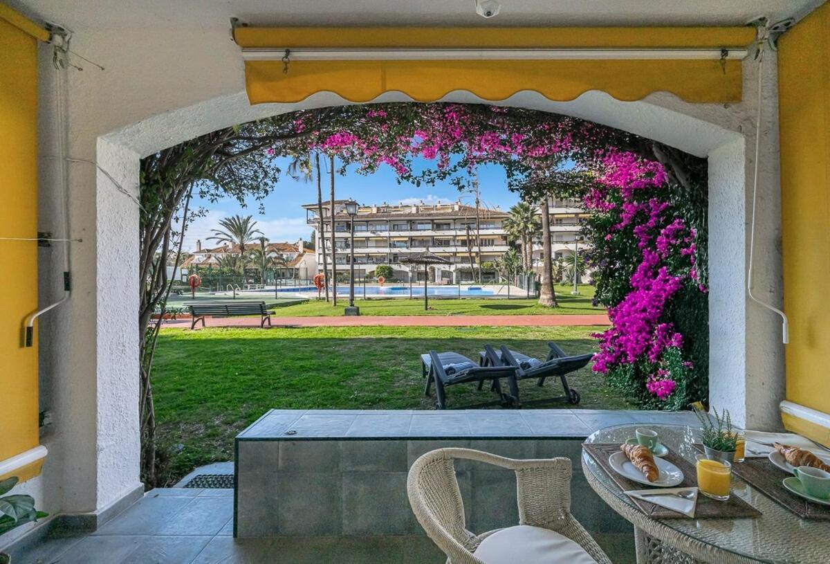 Golden Mile Getaway, Garden View, Pool & Comfort マルベーリャ エクステリア 写真